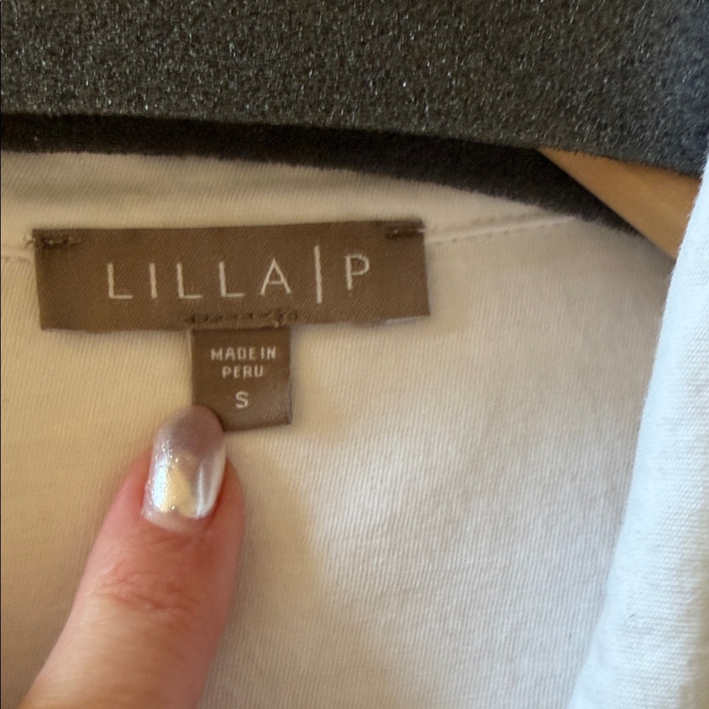Lilla P White Long-Sleeve Button Down Shirt cotton soft jersey knit size small - Picture 2 of 3